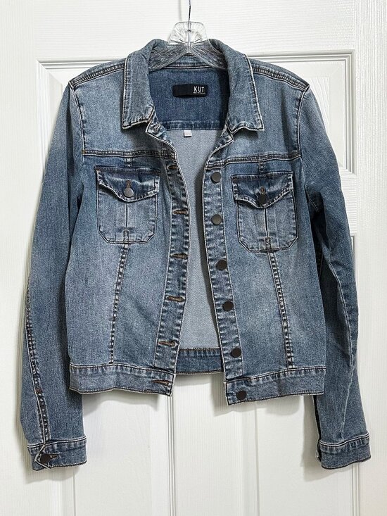 Kut from the Kloth Jackets & Blazers - Kut From The Kloth Denim Jacket - LARGE